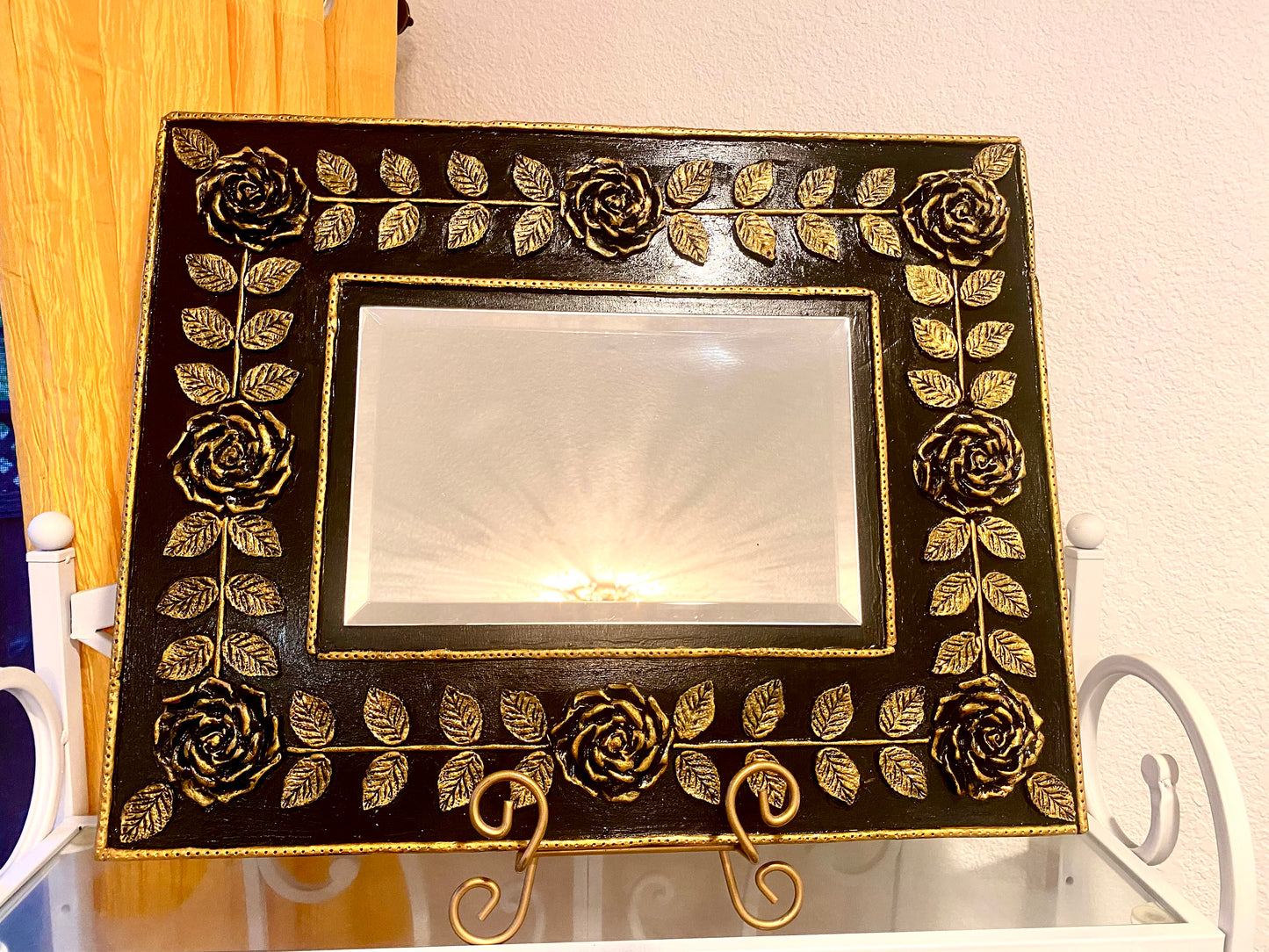 Mud Mirror (18 x 20 inch) with Center Mirror (Handcrafted Lippan Artwork)